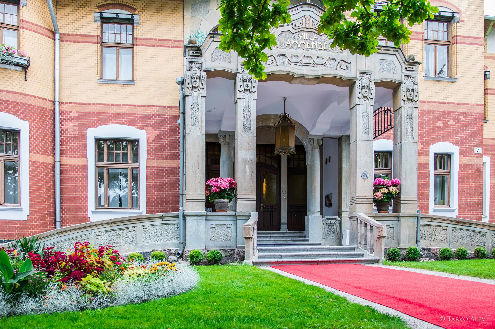 Ammende Restaurant And Hotell 5*